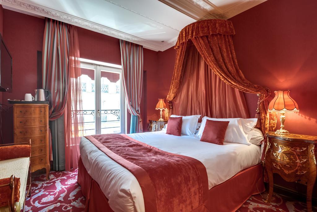 Hotel La Royale Parijs